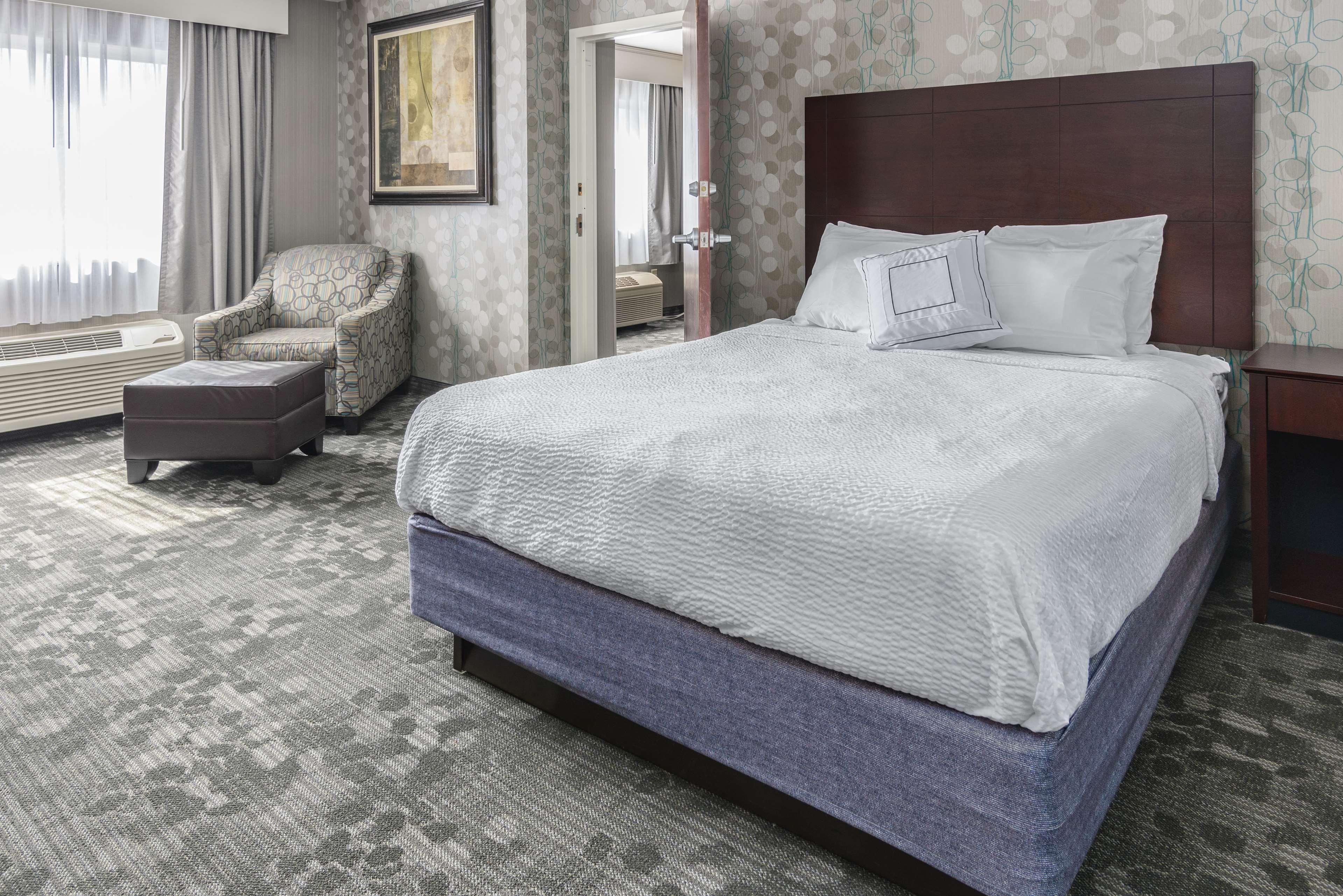 Best Western Concord Inn And Suites Екстериор снимка