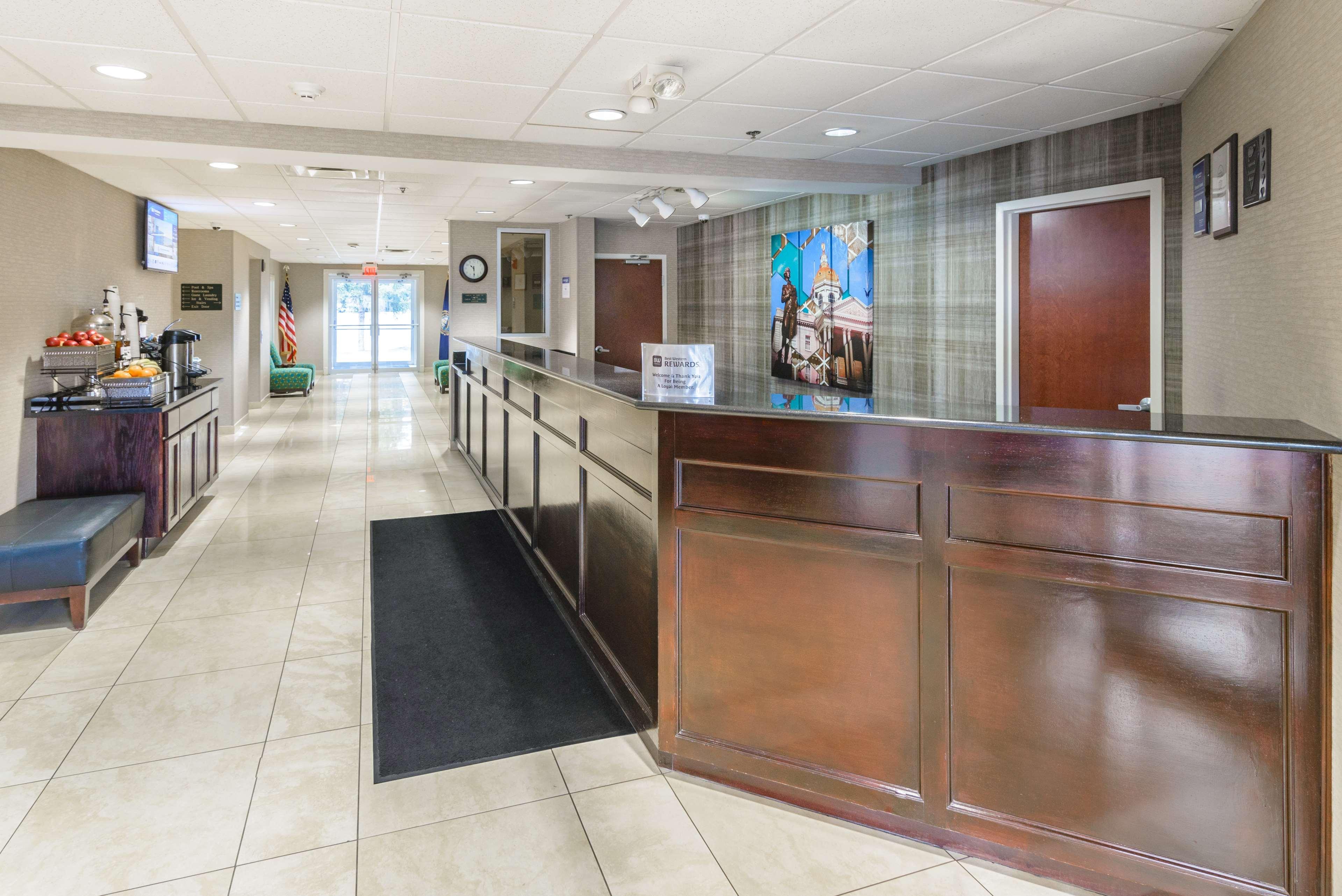 Best Western Concord Inn And Suites Екстериор снимка