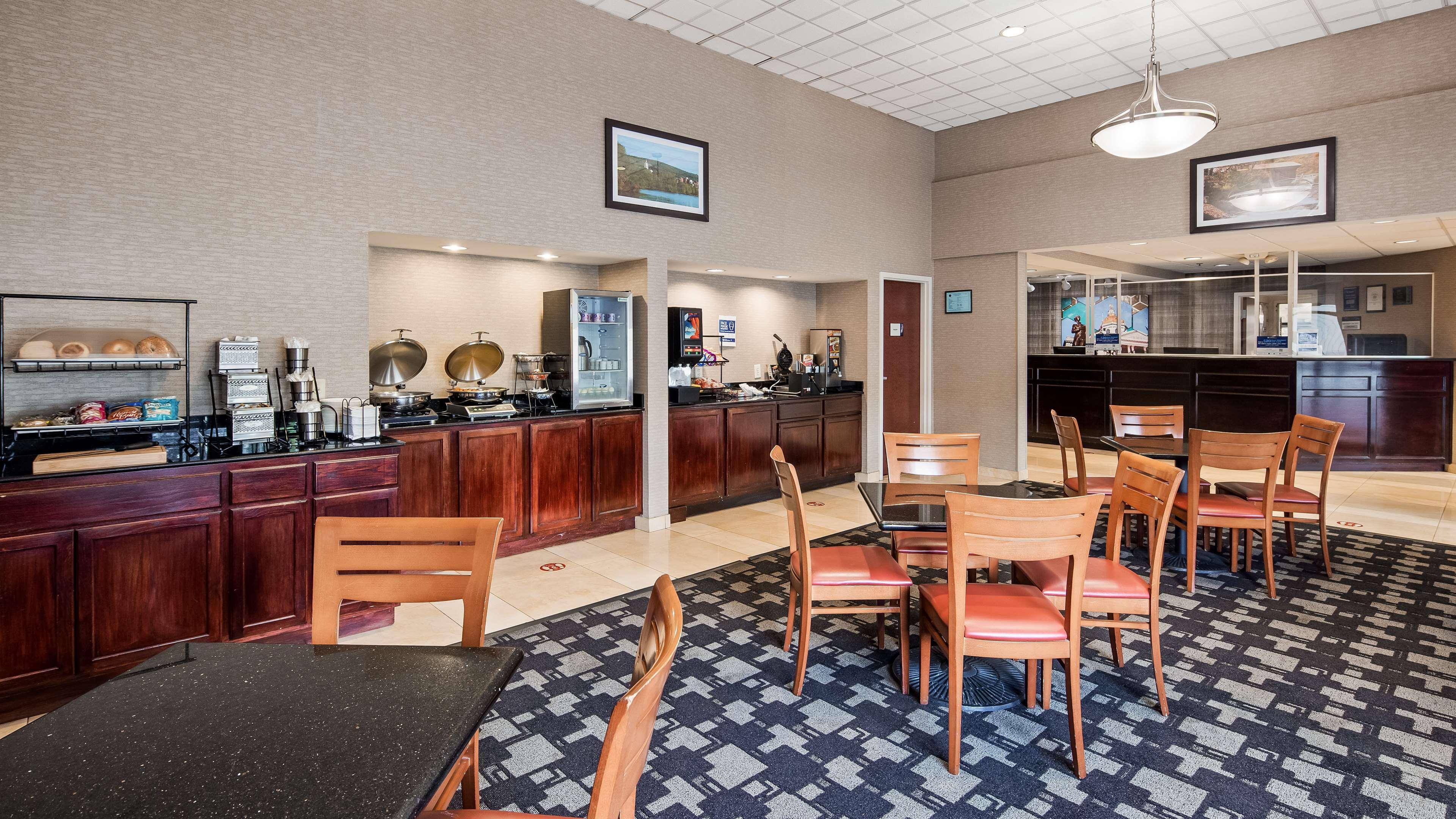 Best Western Concord Inn And Suites Екстериор снимка