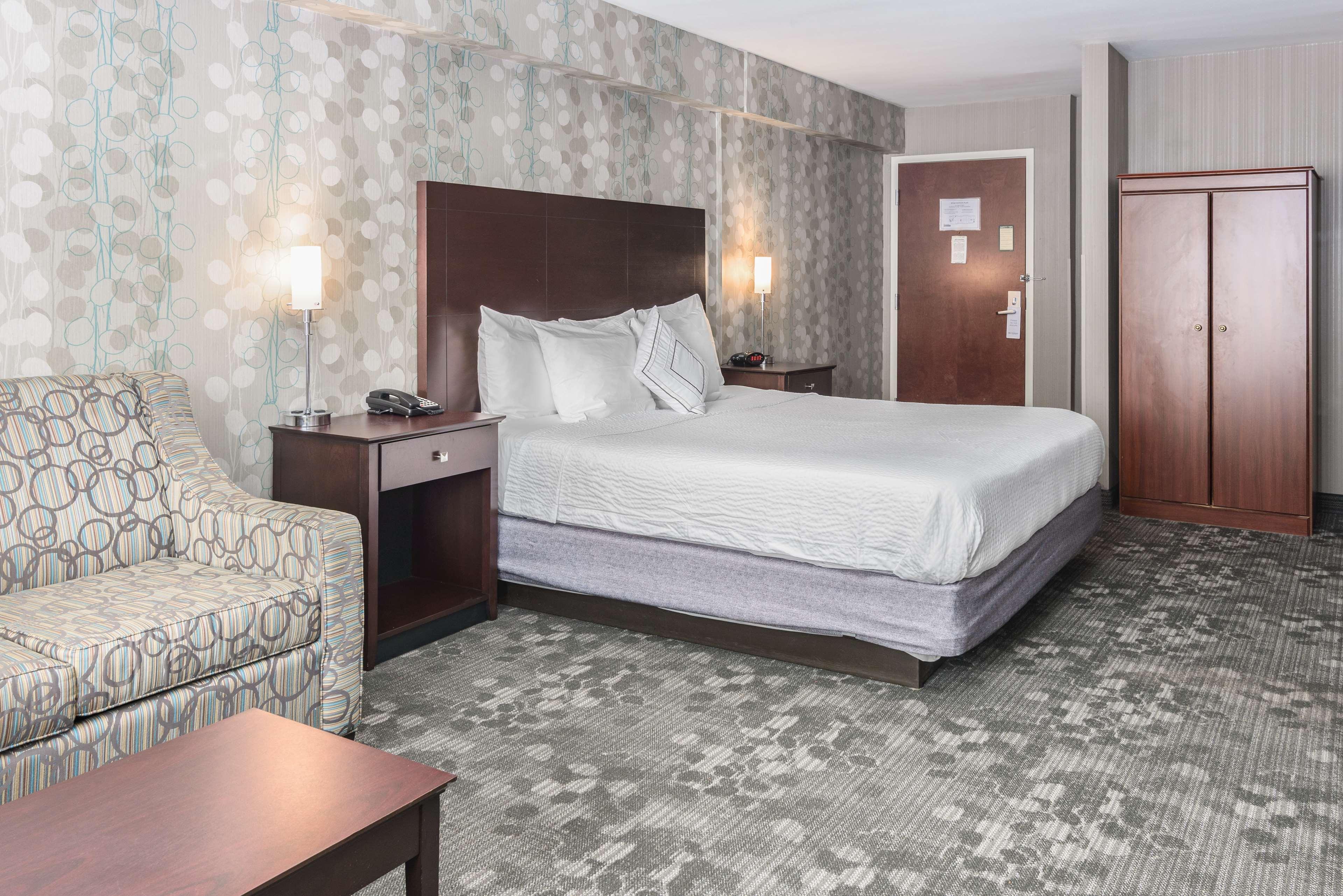 Best Western Concord Inn And Suites Екстериор снимка